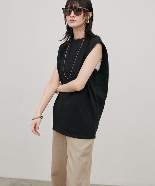 LARUTA(ラルータ)の「【LARUTA】天竺ショルダータックプルオーバー(Tシャツ/カットソー・レディース・オフホワイト/イエロー/ブラウン/ブラック・FREE)」の13枚目の写真