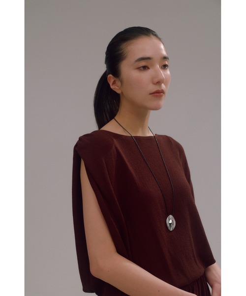 AZUL by moussy(アズールバイマウジー)の「【身長/骨格別着用画像あり】【セットアップ対応】ニットリラックスバルーンパンツ 春服 夏服 秋服 ルーズ サマーニット(スラックス・レディース・ブラウン/ブラック・SMALL/MEDIUM)」の16枚目の写真