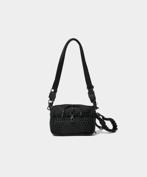 beautiful people(ビューティフルピープル)の「over engineering box pouch bag(ショルダーバッグ・レディース・ブラック・FREE)」の3枚目の写真