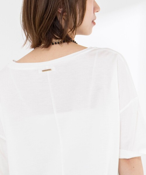 NOLLEY’S(ノーリーズ)の「【WEB限定】ウォッシャブルリヨセル綿オトナT(Tシャツ/カットソー・レディース・オフホワイト/ブルー系その他7/ネイビー/ベージュ系その他3・38)」の19枚目の写真