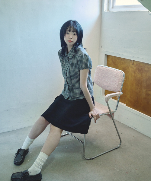 MIHEV(ミヘブ)の「チェックパフ半袖ブラウス チャコール(シャツ/ブラウス・レディース・その他・FREE)」の2枚目の写真