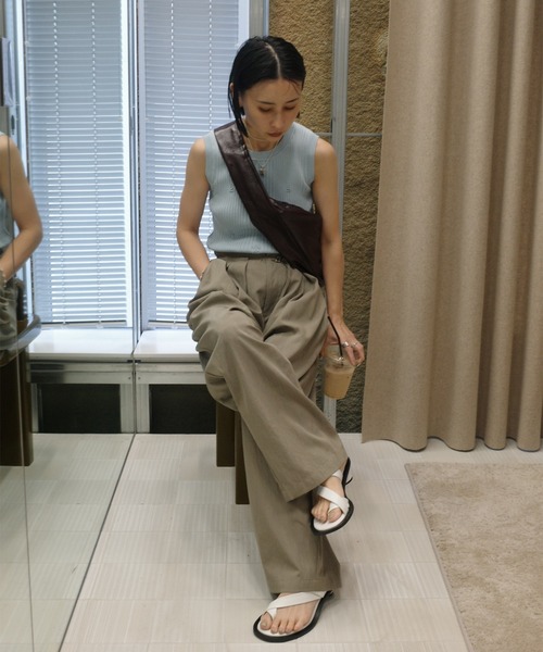 Ameri（アメリ）の「MEDI MULTI TUCK NARROW BELT PANTS（その他パンツ・レディース・グレイッシュベージュ/ミント/ラベンダー・MEDIUM/X-SMALL/SMALL）」の7枚目の写真