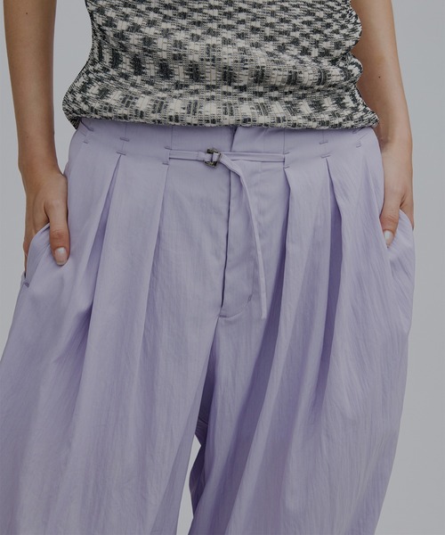 Ameri（アメリ）の「MEDI MULTI TUCK NARROW BELT PANTS（その他パンツ・レディース・グレイッシュベージュ/ミント/ラベンダー・MEDIUM/X-SMALL/SMALL）」の22枚目の写真