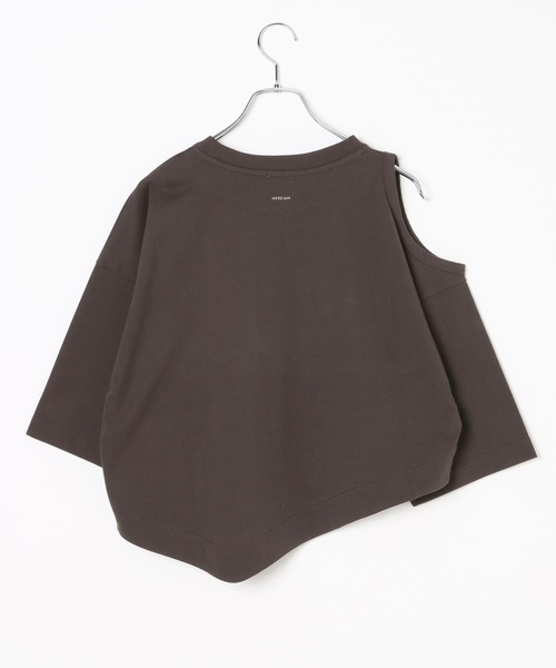 HEREIAM(ヘレイアム)の「【HEREIAM】オープンショルダープルオーバー(Tシャツ/カットソー・レディース・ホワイト/ダークブラウン/ブラック・FREE)」の14枚目の写真