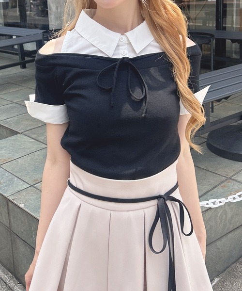 INGNI（イング）の「シャツドッキングオフショルリブトップス（Tシャツ/カットソー・レディース・ブラック系/ブラック×ホワイト/ピンク系7・M）」の2枚目の写真