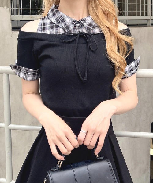INGNI（イング）の「シャツドッキングオフショルリブトップス（Tシャツ/カットソー・レディース・ブラック系/ブラック×ホワイト/ピンク系7・M）」の10枚目の写真