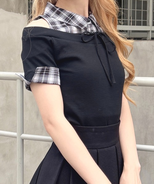 INGNI（イング）の「シャツドッキングオフショルリブトップス（Tシャツ/カットソー・レディース・ブラック系/ブラック×ホワイト/ピンク系7・M）」の12枚目の写真