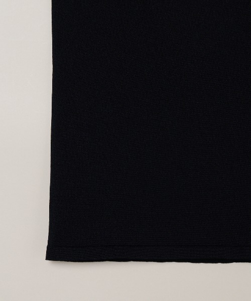 three dots(スリードッツ)の「チリィ ニットトップス(ニット/セーター・レディース・ブラック/ホワイト/ベージュ・SMALL/MEDIUM)」の7枚目の写真