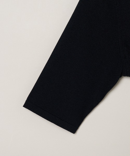 three dots(スリードッツ)の「チリィ ニットトップス(ニット/セーター・レディース・ブラック/ホワイト/ベージュ・SMALL/MEDIUM)」の8枚目の写真