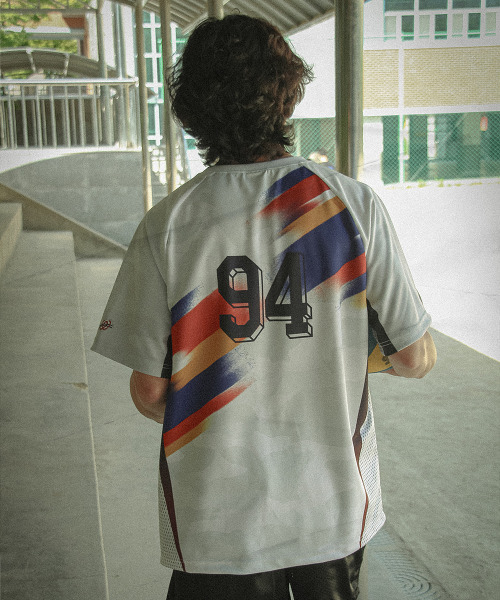 WEIRDWORLD（ウィアード ワールド）の「1994ワールドカップサッカーシャツ（Tシャツ/カットソー・レディース・その他・X-LARGE/LARGE/MEDIUM）」の9枚目の写真