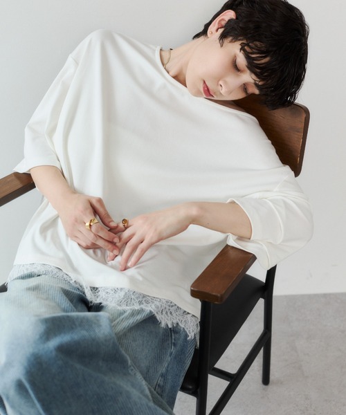 VION(ヴィオン)の「レースヘムワンショルダーティー / Lace Hem One Shoulder TEE(Tシャツ/カットソー・レディース・ブラック/ホワイト・FREE)」の11枚目の写真