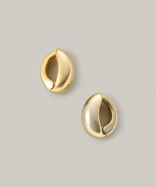 Jolie Toujours（ジョリトゥジュール）の「【汗や水に強い】〈ステンレス〉プランプフープイヤリング（イヤリング・レディース・ゴールド/シルバー・FREE）」の4枚目の写真