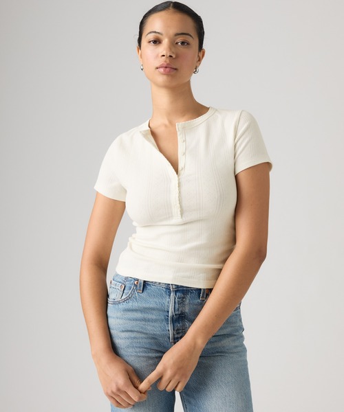 Levi's（リーバイス）の「Levi's/リーバイス DRY GOODS ポインテール ショートスリーブ ヘンリーネックTシャツ（Tシャツ/カットソー・レディース・ホワイト・XS/S/M）」の3枚目の写真