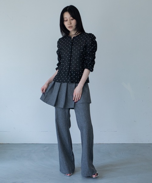 VACANCY(ヴァカンシー)の「ワッシャーシャーリングシアーブラウス(シャツ/ブラウス・レディース・ネイビー/ブラック/ホワイト・FREE)」の15枚目の写真