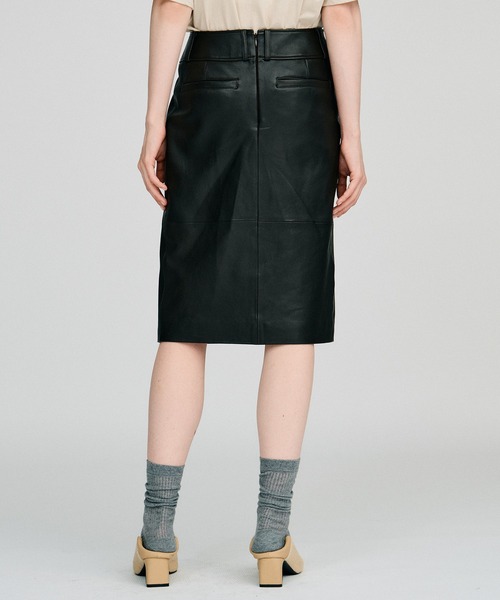 PRANK PROJECT(プランクプロジェクト)の「【2026Autumn Pre-Order】シープスキンレザースリットスカート / Sheepskin Leather Slit Skirt(スカート・レディース・ブラウン/ブラック・38/36)」の12枚目の写真