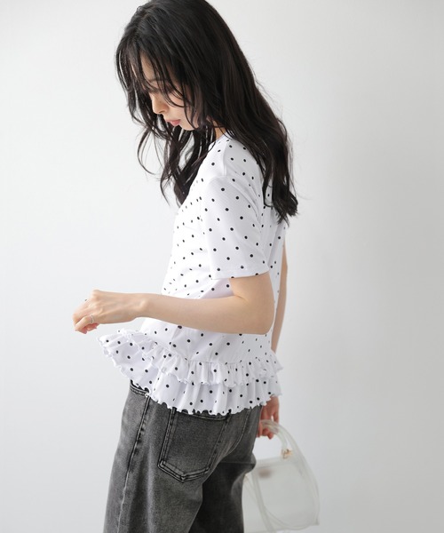 SUGAR BISKET(シュガービスケット)の「ドットフリルTシャツ(Tシャツ/カットソー・レディース・ホワイト/ベージュ/ブラック・フリー)」の5枚目の写真