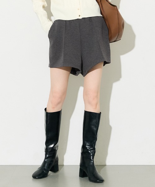 coca(coca)(コカ)の「【西山茉希様着用】ソフトスウェットショートパンツ(スウェットパンツ・レディース・ブラック/ダークブラウン/グレー/チャコール・S/M/L)」の3枚目の写真