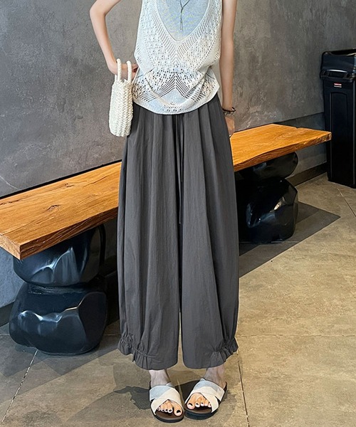 Girly Doll(ガーリードール)の「裾フリルバレルレッグアンクルパンツ(その他パンツ・レディース・ベージュ/ネイビー/ホワイト/ダークグレー・FREE)」の7枚目の写真