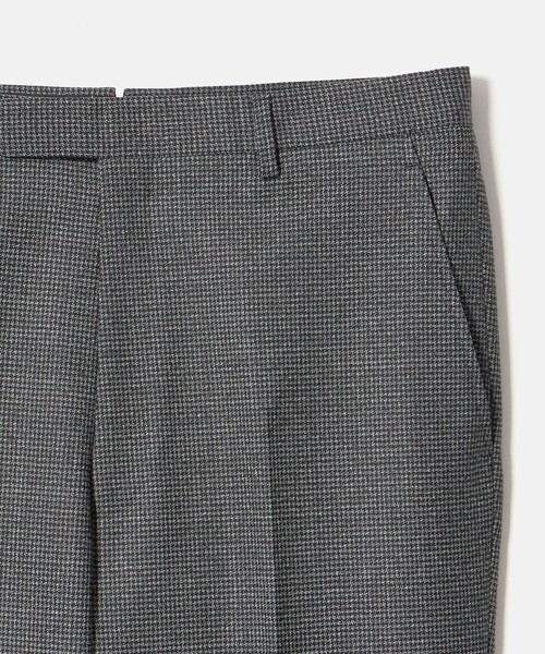 UNITED ARROWS（ユナイテッドアローズ）の「ハウンドトゥース フレア ノープリーツ スラックス ヨコストレッチ（スラックス・メンズ・ダークグレー・46/50/48/44）」の12枚目の写真