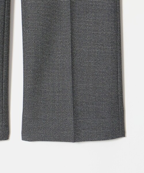 UNITED ARROWS（ユナイテッドアローズ）の「ハウンドトゥース フレア ノープリーツ スラックス ヨコストレッチ（スラックス・メンズ・ダークグレー・46/50/48/44）」の16枚目の写真