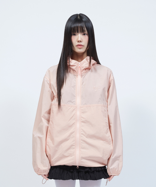 LMR(エルエムアール)の「フローラルロゴクランキーフードウインドブレーカー ピンク(パーカー・レディース・PINK・MEDIUM/SMALL)」の12枚目の写真