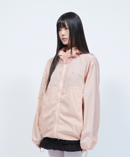 LMR(エルエムアール)の「フローラルロゴクランキーフードウインドブレーカー ピンク(パーカー・レディース・PINK・MEDIUM/SMALL)」の13枚目の写真