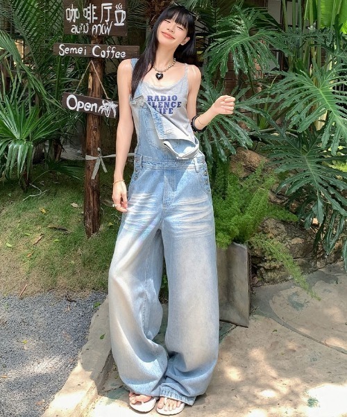 FAVORITO（ファヴォリート）の「デニムリラックスサロペット（つなぎ/オールインワン・レディース・ブルー・S/M/L/XL）」の7枚目の写真