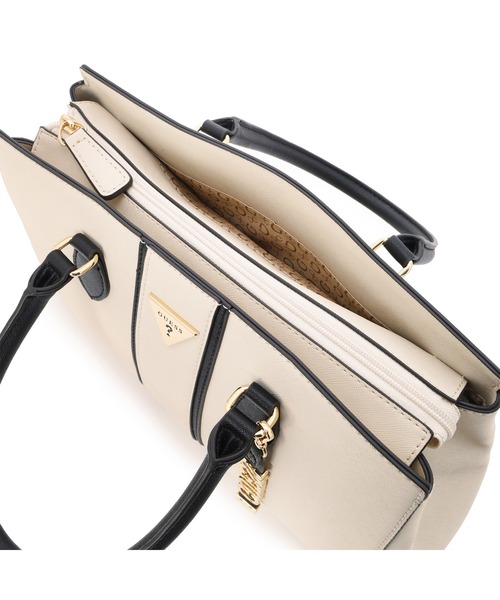 Guess(ゲス)の「FIONA Satchel ショルダーバッグ(ショルダーバッグ・レディース・ブラウン・ONE SIZE)」の12枚目の写真