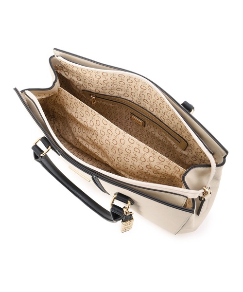 Guess(ゲス)の「FIONA Satchel ショルダーバッグ(ショルダーバッグ・レディース・ブラウン・ONE SIZE)」の2枚目の写真