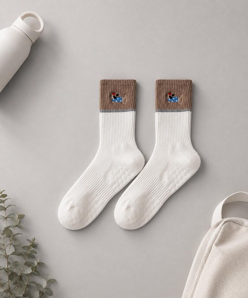 VIBGYOR（ヴィブジョー）の「LESRIRE/ 犬刺繍ミドル丈バイカラー滑り止め付きヨガピラティスソックス L9401（ソックス/靴下・レディース・グレー/ホワイト/ブラウン/ブルー・FREE）」の13枚目の写真