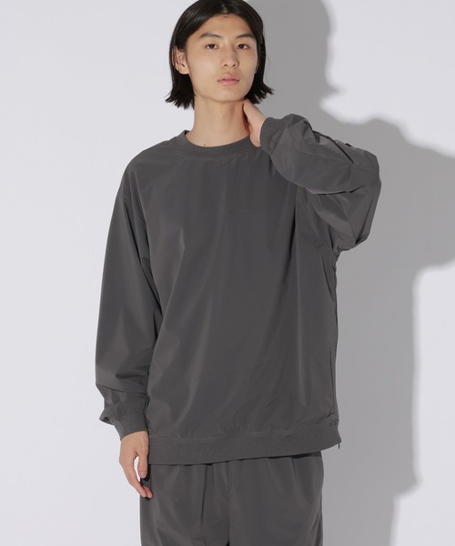 LAKOLE(ラコレ)の「TECHスムースタッチプルオーバー / 1060180(その他トップス・メンズ・グレー/ブラック・MEDIUM/X-LARGE/LARGE)」の3枚目の写真