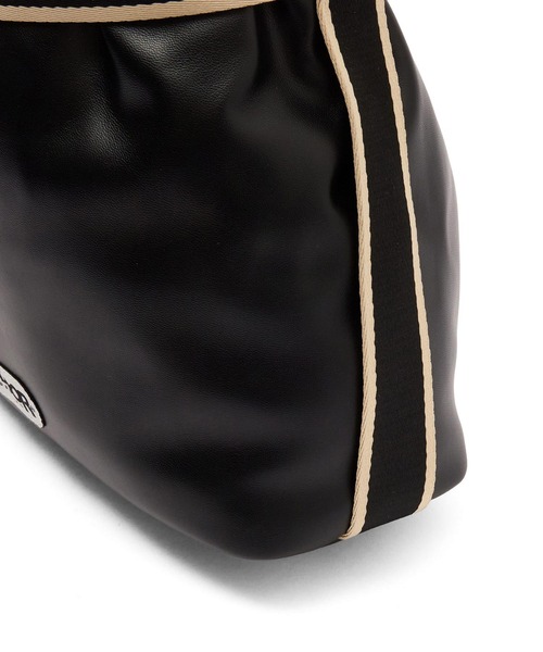ROSE BUD（ローズバッド）の「【ROSE BUD別注】OUTDOOR/FAKE LEATHER 2WAY BELT BAG（ショルダーバッグ・レディース・ブラウン/ブラック・ONE SIZE）」の11枚目の写真