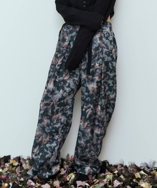 flaeu(フラユ)の「Full Bloom Pants(その他パンツ・レディース・グリーン/ブラック・FREE)」の2枚目の写真