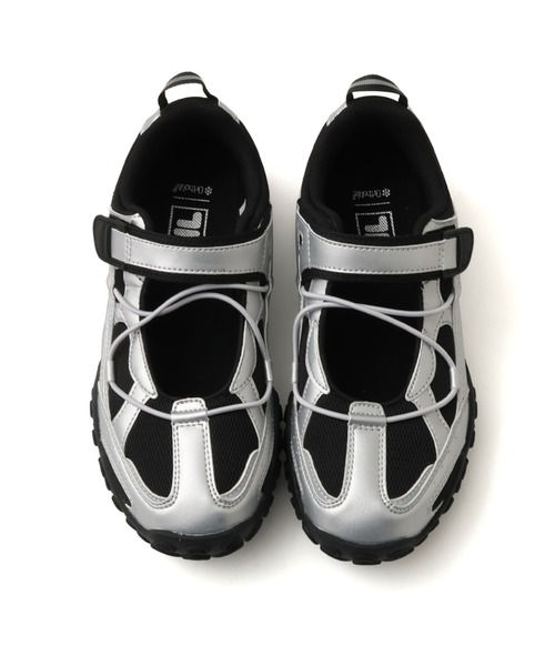 FILA（フィラ）の「FILA ECHAPPE VC V2 / フィラ エシャッペ VC V2（サンダル・レディース・シルバー・23.5cm/24.0cm/24.5cm/25.0cm/23.0cm）」の2枚目の写真