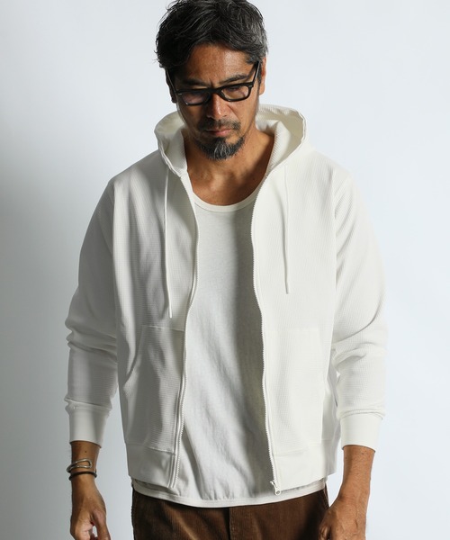 The DUFFER of ST.GEORGE(ザダファーオブセントジョージ)の「「AIR FLEX」MINI WAFFLE ZIP PARKA:機能素材 「エアフレックス」ミニワッフル ジップパーカー(パーカー・メンズ・ホワイト/ブラック/ブルーグレー・X-LARGE/LARGE/MEDIUM/SMALL)」の2枚目の写真