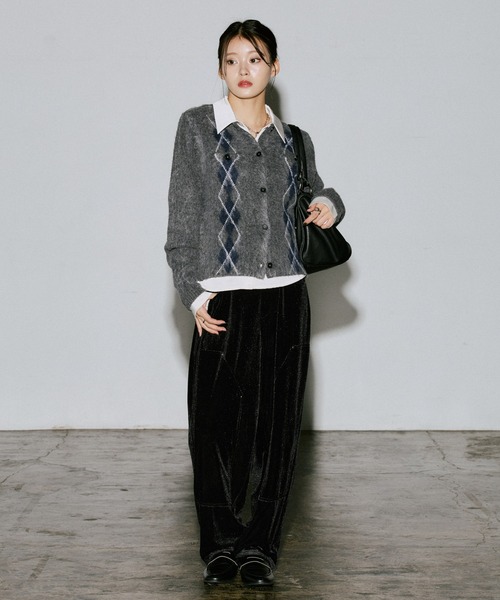PAGEBOY(ページボーイ)の「サイドギャザーコンパクトシャツ(シャツ/ブラウス・レディース・ブラック/オフホワイト・FREE)」の8枚目の写真