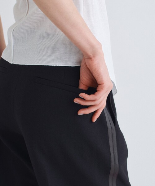CODE A(コードエー)の「【Re】line zip trousers(その他パンツ・レディース・チャコールグレー/ブラック・34/38/36)」の18枚目の写真