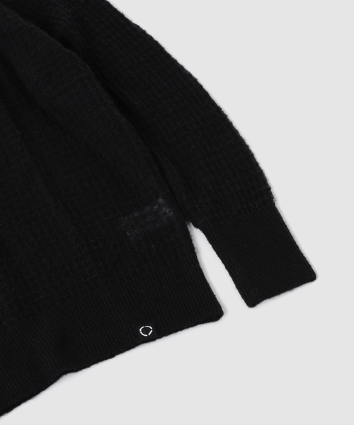 PHINGERIN(フィンガリン)の「PHINGERIN / フィンガリン AIRY MERINO WAFFLE SWEATER(ニット/セーター・メンズ・ブラック・MEDIUM/LARGE)」の4枚目の写真