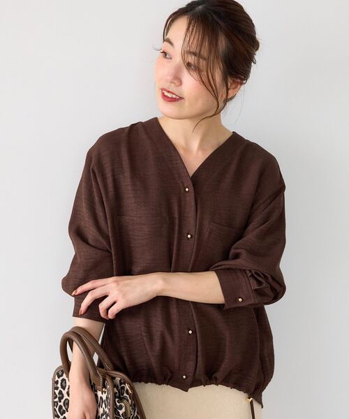 le.coeur blanc(ルクールブラン)の「ウールタッチノーカラードロストブラウス(シャツ/ブラウス・レディース・オフホワイト/グレー/ブラウン・38)」の3枚目の写真
