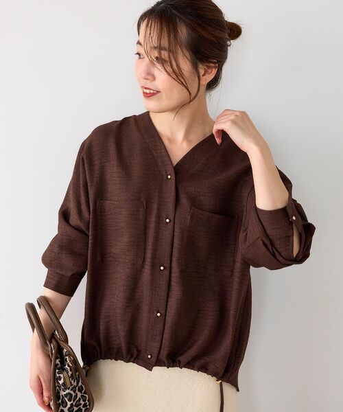 le.coeur blanc(ルクールブラン)の「ウールタッチノーカラードロストブラウス(シャツ/ブラウス・レディース・オフホワイト/グレー/ブラウン・38)」の11枚目の写真