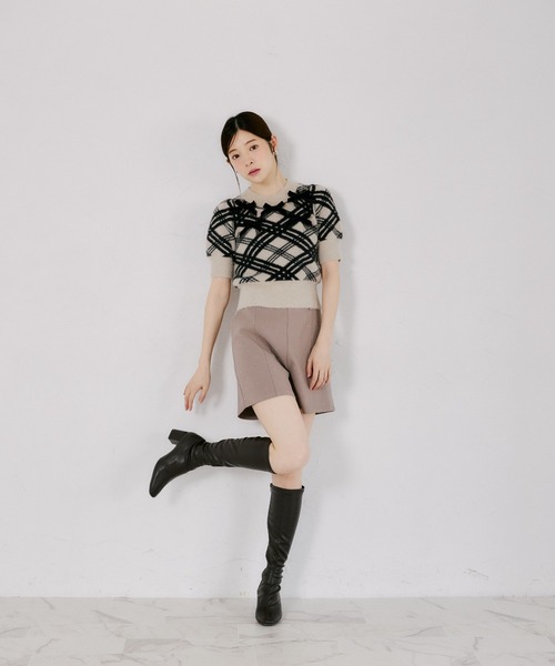tocco closet(トッコ クローゼット)の「キラキラホットフィックスストレッチショートパンツ(その他パンツ・レディース・モカ/ブラック/ライトベージュ・M)」の11枚目の写真