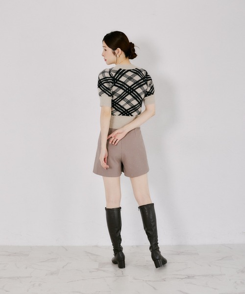 tocco closet(トッコ クローゼット)の「キラキラホットフィックスストレッチショートパンツ(その他パンツ・レディース・モカ/ブラック/ライトベージュ・M)」の13枚目の写真