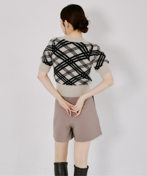 tocco closet(トッコ クローゼット)の「キラキラホットフィックスストレッチショートパンツ(その他パンツ・レディース・モカ/ブラック/ライトベージュ・M)」の17枚目の写真