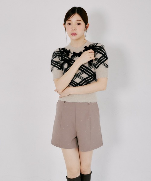 tocco closet(トッコ クローゼット)の「キラキラホットフィックスストレッチショートパンツ(その他パンツ・レディース・モカ/ブラック/ライトベージュ・M)」の14枚目の写真