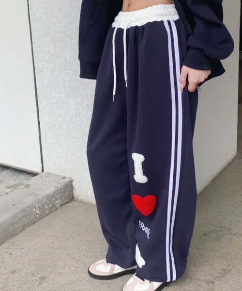 VIVID LADY(ビビッドレディー)の「ブークレワッペン サイドライン スウェットパンツ(スウェットパンツ・レディース・ネイビー/グレー/ブラック・FREE)」の8枚目の写真
