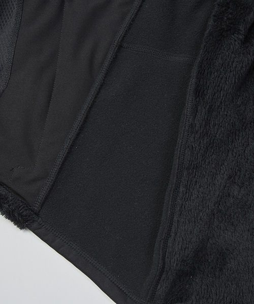   プレゼント: AyeGear のテック トラベル ベストを獲得しましょう