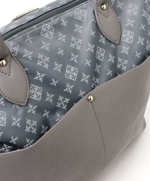 Daily russet（デイリー ラシット）の「ポケットショルダーバッグ（M）（ショルダーバッグ・レディース・ベージュ/レッド/ブラック/グレー・FREE）」の9枚目の写真