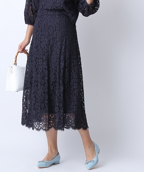 Andemiu（アンデミュウ）の「レースフレアミディスカート748735（スカート・レディース・ホワイト/イエロー/ネイビー・FREE）」の2枚目の写真