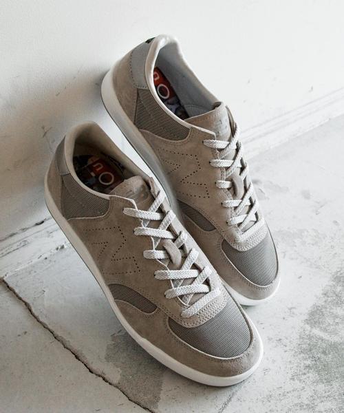 NEW BALANCE(ニューバランス)の「【別注】 <New Balance (ニューバランス)> CRT300 UY/スニーカー ◆(スニーカー・メンズ・ライトグレー・7/7h/8/8h/9/9h/10/11)」の2枚目の写真
