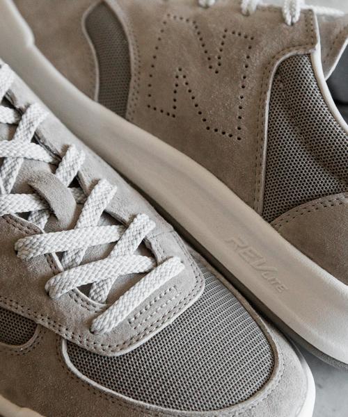 NEW BALANCE(ニューバランス)の「【別注】 <New Balance (ニューバランス)> CRT300 UY/スニーカー ◆(スニーカー・メンズ・ライトグレー・7/7h/8/8h/9/9h/10/11)」の3枚目の写真